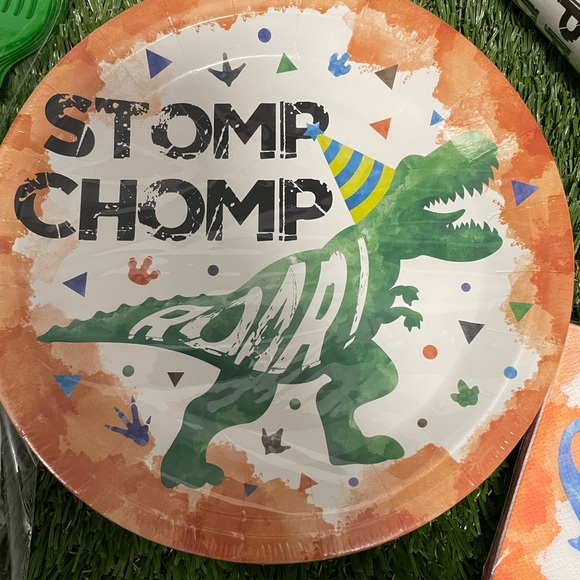 Dinosaur Birthday Party - Picture 5 of 13